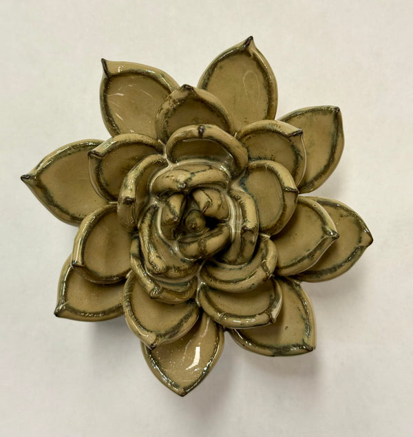 Dusk Ceramic Flower Beige - Chive
