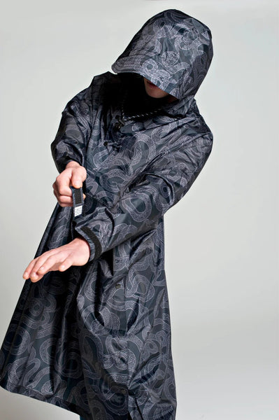 Snakes on Poncho, Regnponcho - Rainkiss - glott.no