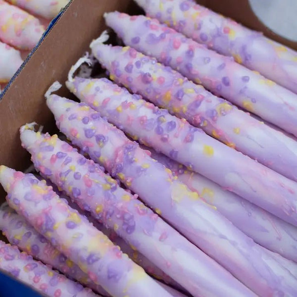 Stearinlys - Purple confetti drops - Nordtrice Candles - glott.no