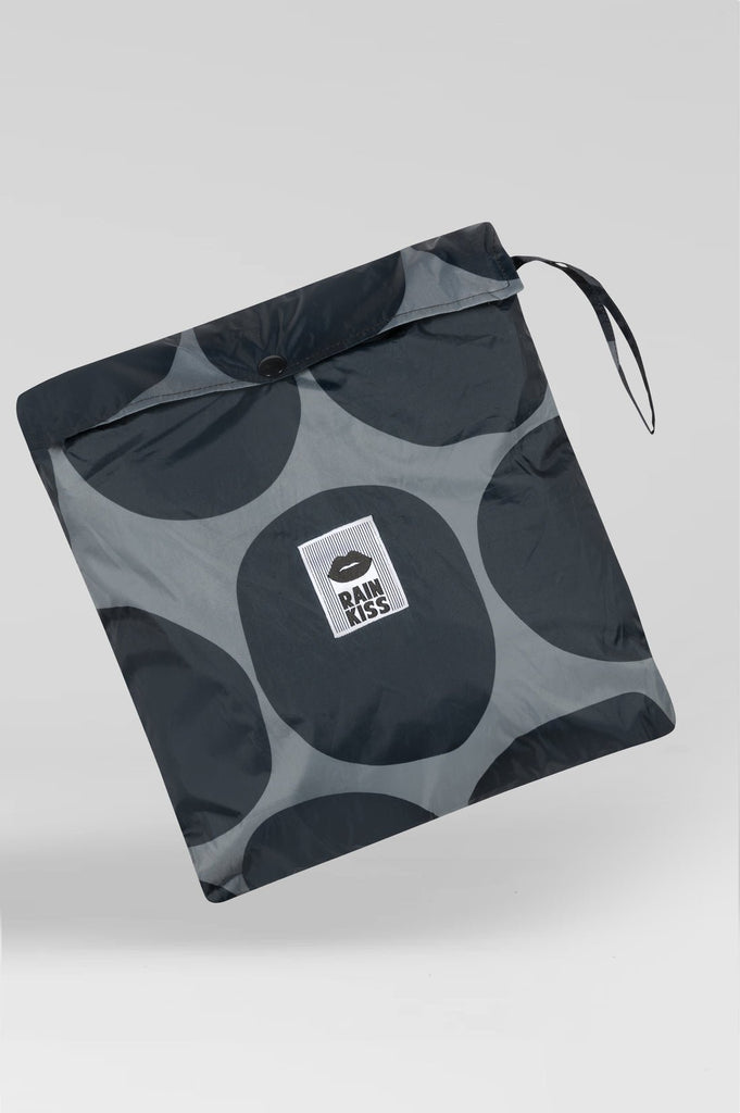 Black Polka Poncho, Regnponcho - Rainkiss - glott.no