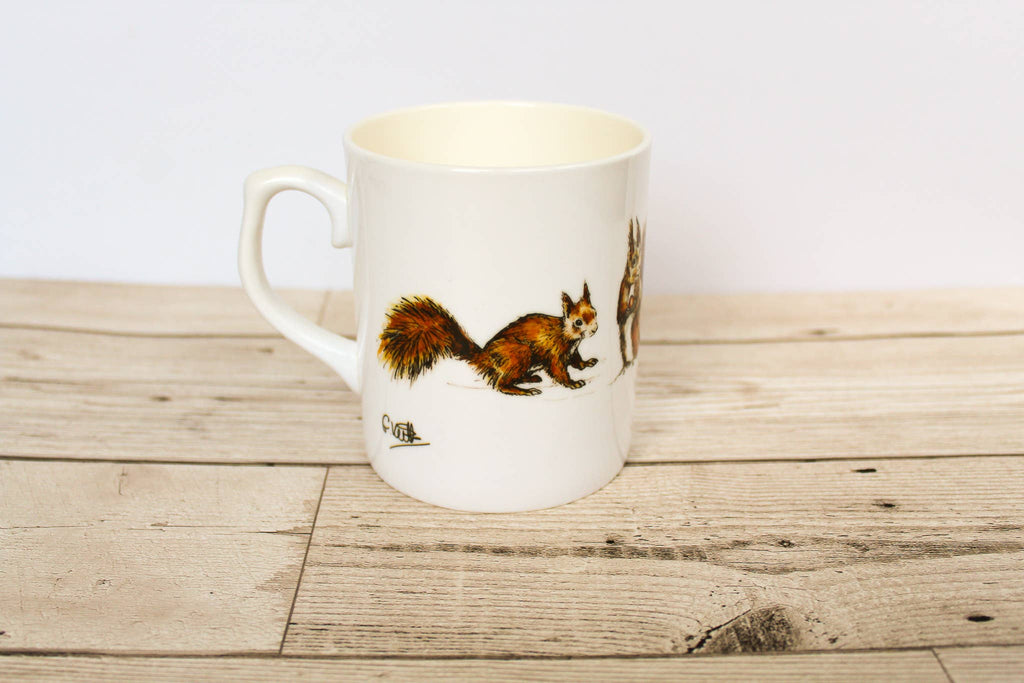 Red Squirrels Bone China Mug - Gemma Keith - glott.no