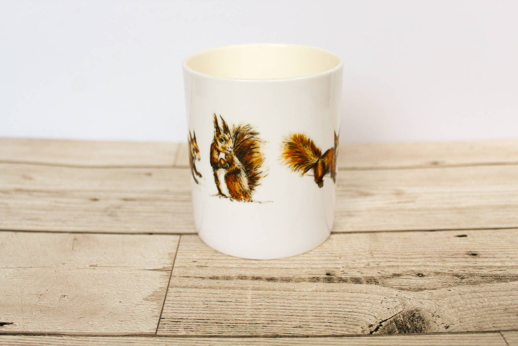 Red Squirrels Bone China Mug - Gemma Keith - glott.no