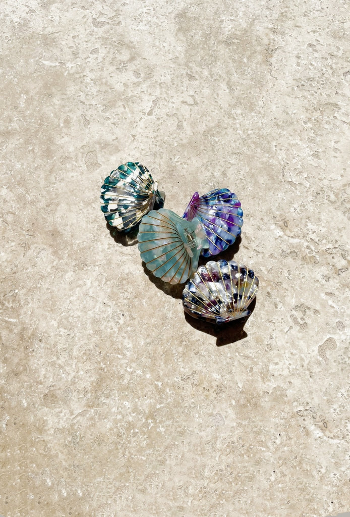Shell Hair Clip Aqua - by Vivi - glott.no